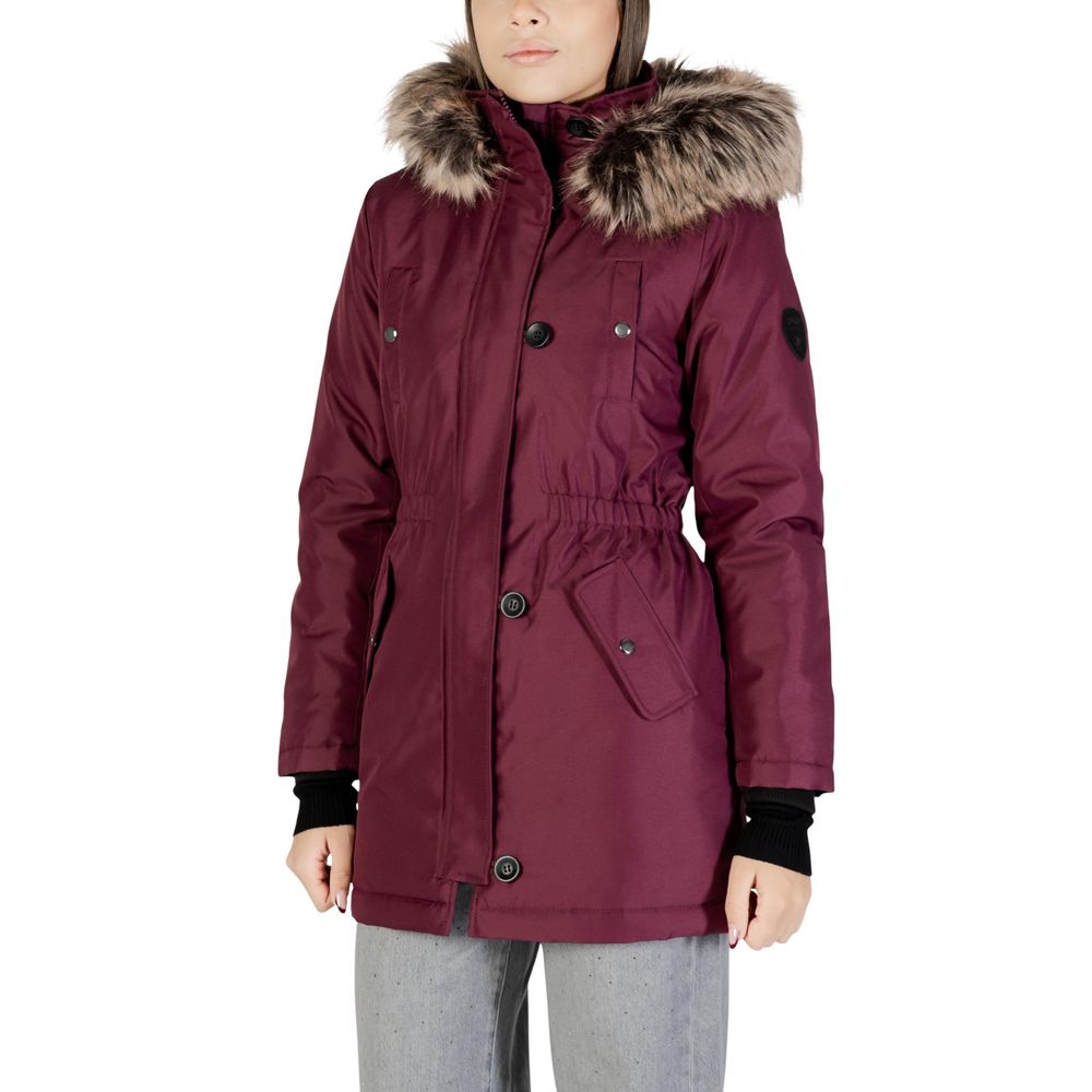 Hooded Parka by Only for women in polyester fur bordeaux presents a decadent silhouette, showcasing the decadent hooded neckline and functional pockets & hooded for a premium, weather-ready look.