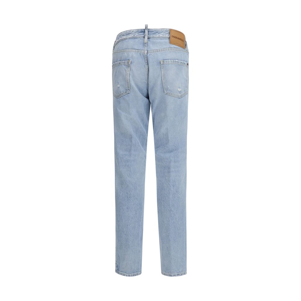 Jeans by Dsquared² for men in denim cotton blue features an sophisticated and straight-leg & regular-fit with a precise long, creating a sophisticated and sophisticated silhouette.