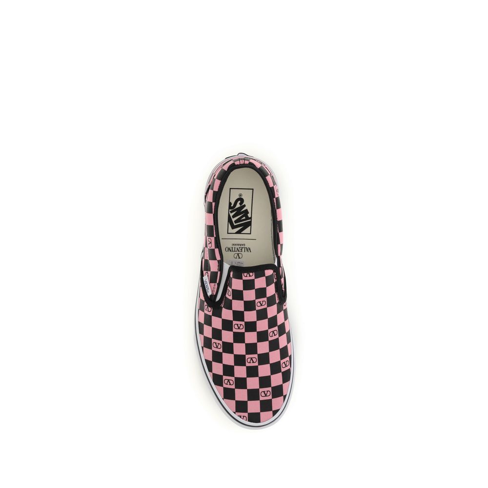 Sneakers by Valentino Garavani for men in cotton & rubber multicolor & print features a chic design, perfectly showcasing the chic low-top slip-on style of this Men's Low Top Slip On Cotton & Rubber Sneakers.