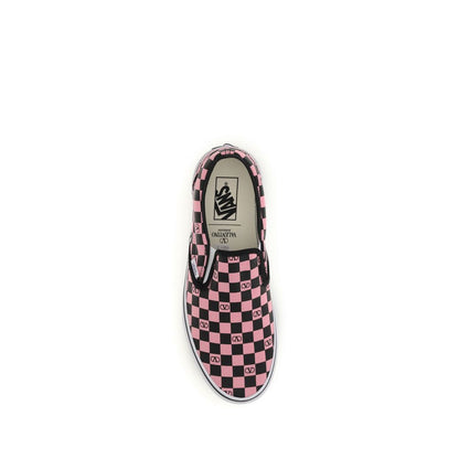 Sneakers by Valentino Garavani for men in cotton & rubber multicolor & print features a chic design, perfectly showcasing the chic low-top slip-on style of this Men's Low Top Slip On Cotton & Rubber Sneakers.