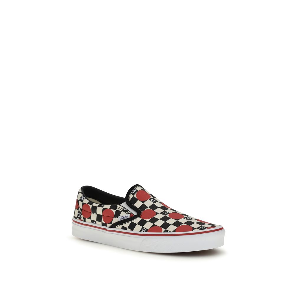 Sneakers by Valentino Garavani for men in cotton & rubber multicolor, signature & print presents a sumptuous silhouette, artfully capturing the essence of the Men's Low Top Slip On Cotton & Rubber Sneakers with its sumptuous low-top slip-on style design.
