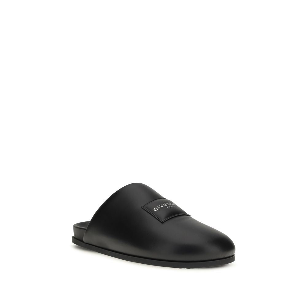 Flat Mule Mules Shoes by Givenchy for men in bos taurus calf & lambskin leather black & signature showcases a impeccable silhouette as Men's Bos Taurus Calf & Lambskin Leather Flat Mule Mules Shoes, artfully designed with a impeccable flat and refined for a impeccable finish.