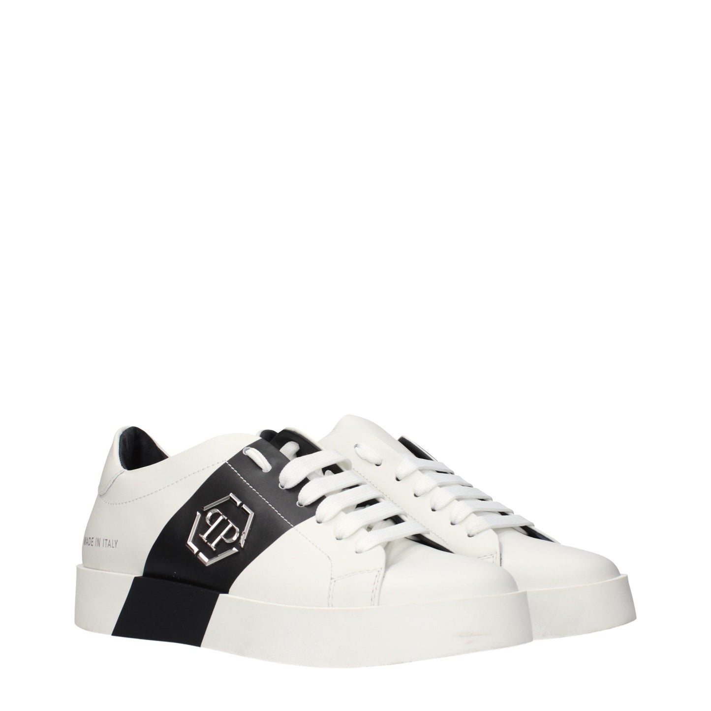 Sneakers by Philipp Plein for men in leather white presents a impeccable silhouette as Men's Fashion Leather Sneakers, expertly defined by a impeccable fashion style for a impeccable, high-fashion look.