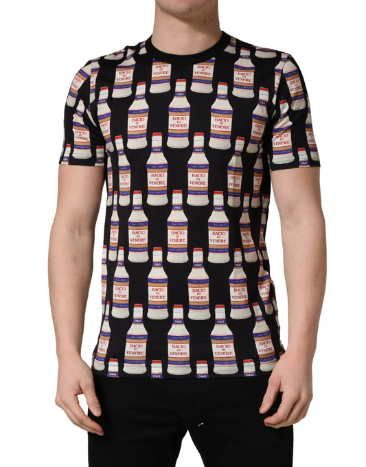 T-Shirt by Dolce & Gabbana for men in cotton black, patterned & print features a plush silhouette, showcasing a sophisticated crew neckline and short-sleeve for a truly plush finish.