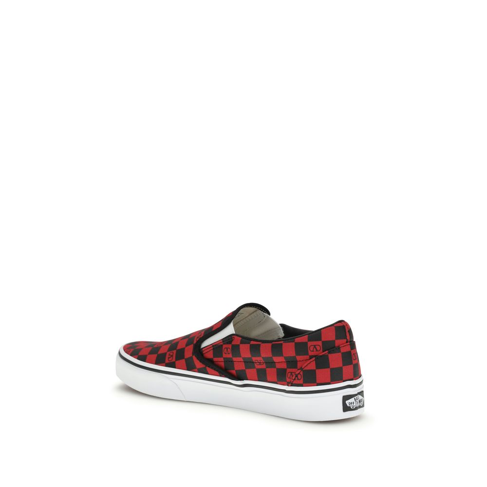 Sneakers by Valentino Garavani for men in cotton & rubber multicolor & print features an timeless silhouette from the Men's Low Top Slip On Cotton & Rubber Sneakers collection, showcasing a signature low-top slip-on style with an timeless finish.
