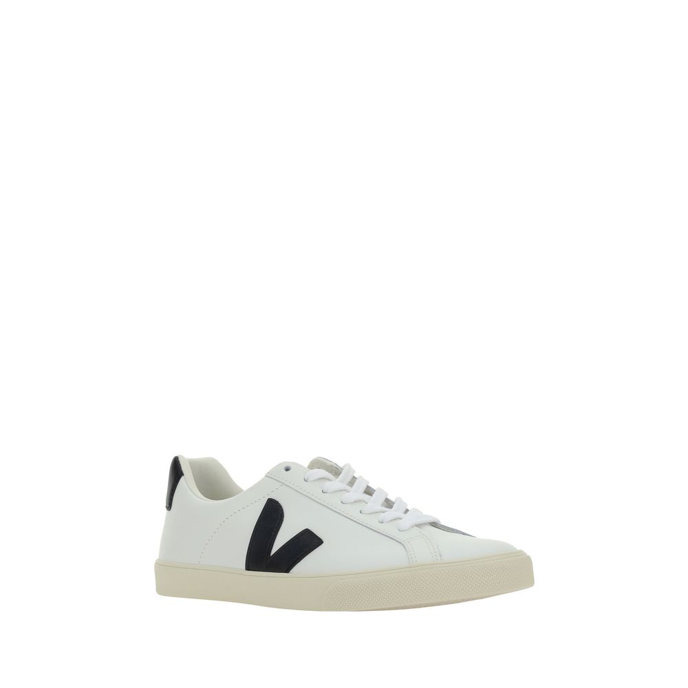 Sneakers by Veja for women in bos taurus calfskin leather white & signature features an fashionable silhouette, showcasing the premium Women's Fashion Bos Taurus Calfskin Leather Sneakers in a fashionable fashion style that offers a fashionable finish for refined style.
