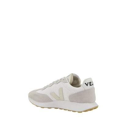 Athletic Sneakers by Veja for women in bos taurus calf leather white features an effortless chic silhouette, showcasing the signature athletic style of the Women's Athletic Bos Taurus Calf Leather Sneakers collection with a truly effortless chic finish.