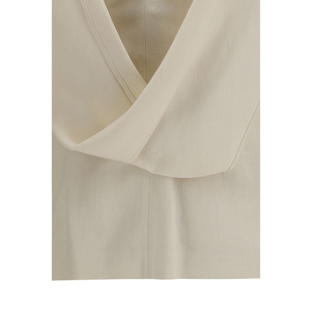 Activewear T-Shirt by Brunello Cucinelli for women in linen viscose beige presents a kinetic silhouette, showcasing the kinetic and alongside functional for a premium, athletic look.