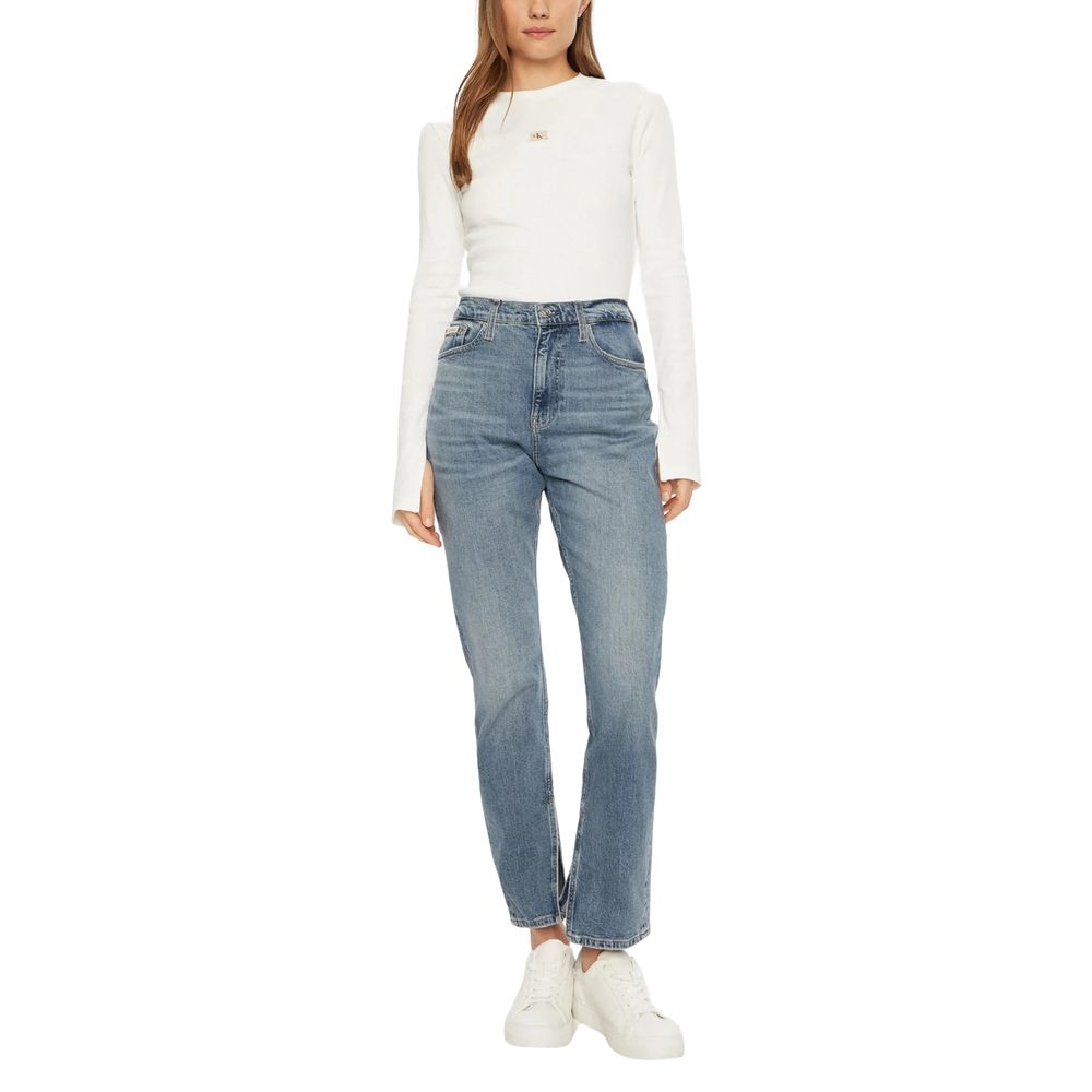 Jeans by Calvin Klein Jeans for women in stretch denim cotton blue features an sartorial skinny & slim and long with a cut for a sartorial finish.