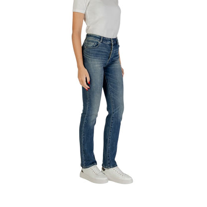 Jeans by Armani Exchange for women in stretch denim cotton blue presents a refined pantology silhouette, artfully defined by a refined pantology skinny & slim, long, and a sophisticated .