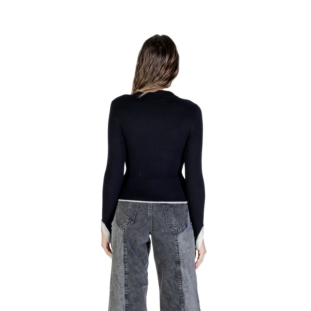 Sweatshirt by Karl Lagerfeld for women in polyamide polester viscose black presents a smart casual silhouette, featuring a smart casual mock neckline and for a sophisticated look.