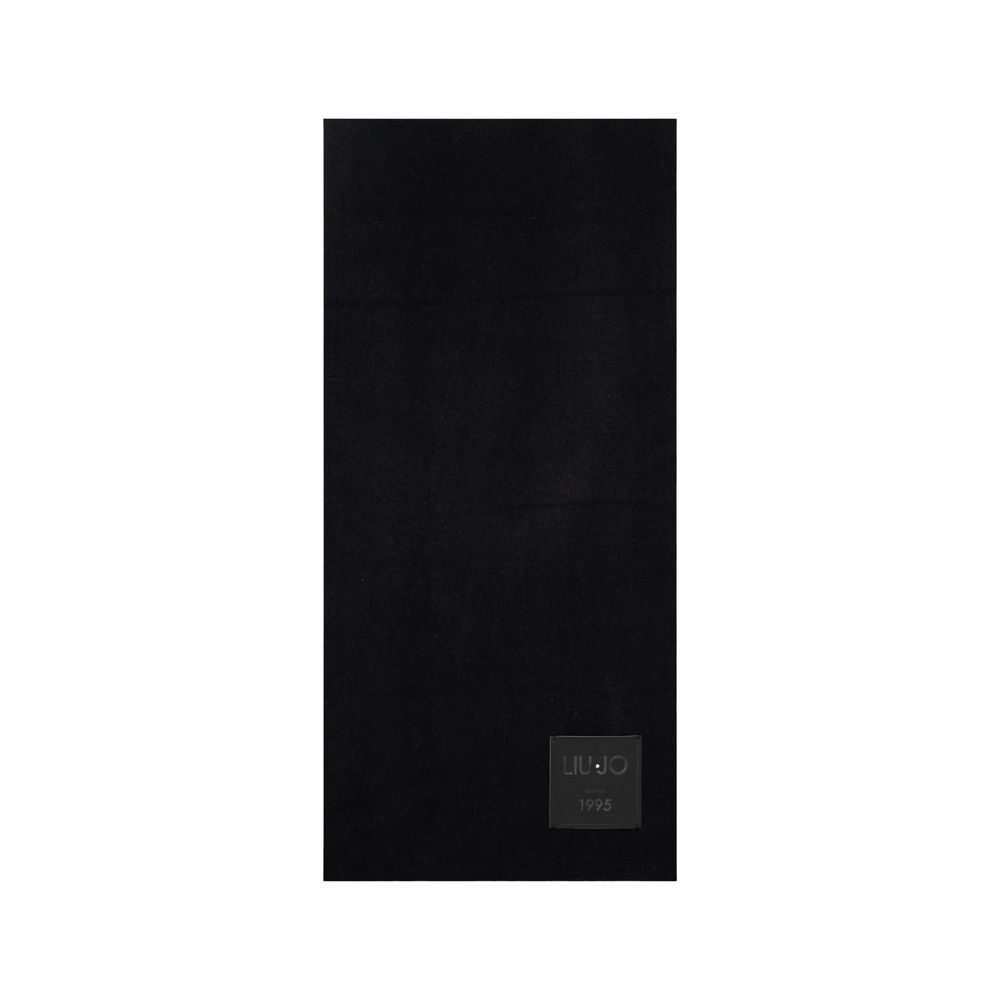 Beanie Hat by Liu Jo for women in poly wool black presents a urban-chic silhouette, showcasing the urban-chic craftsmanship of this Poly Wool Beanie Hat.