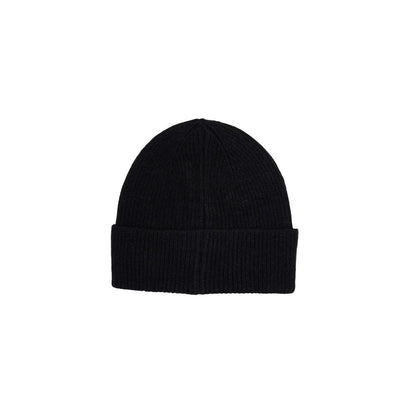Beanie Hat by Liu Jo for women in poly wool black features a distinguished knit construction, showcasing the sophisticated silhouette and distinguished finish of the Poly Wool Beanie Hat.