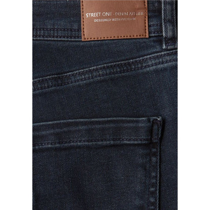 Jeans by Street One for women in stretch denim cotton blue features a polished silhouette with a polished skinny & slim, reaching a polished long and finished with a polished .
