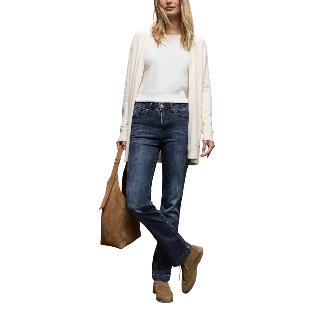 Jeans by Street One for women in stretch denim cotton blue features an refined tailoring silhouette, showcasing a premium skinny & slim with a and long cut for a refined tailoring look.