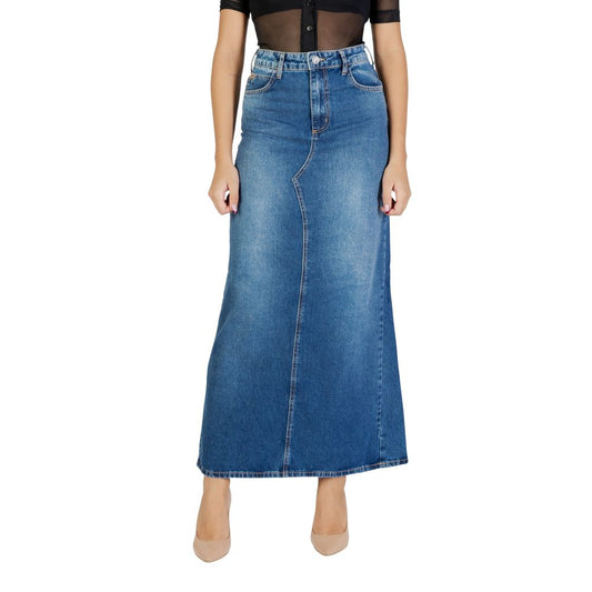 Skirt by Colcci for women in cotton blue & natural features an relaxed-yet-refined silhouette that elegantly showcases the Women's Maxi Long Flared High-Rise Cotton Skirt design and sophisticated maxi long.