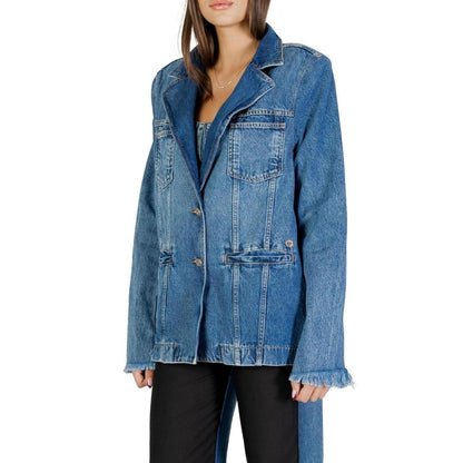 Blazer by Colcci for women in cotton blue features an crisp silhouette with sophisticated and a crisp for a truly crisp finish.
