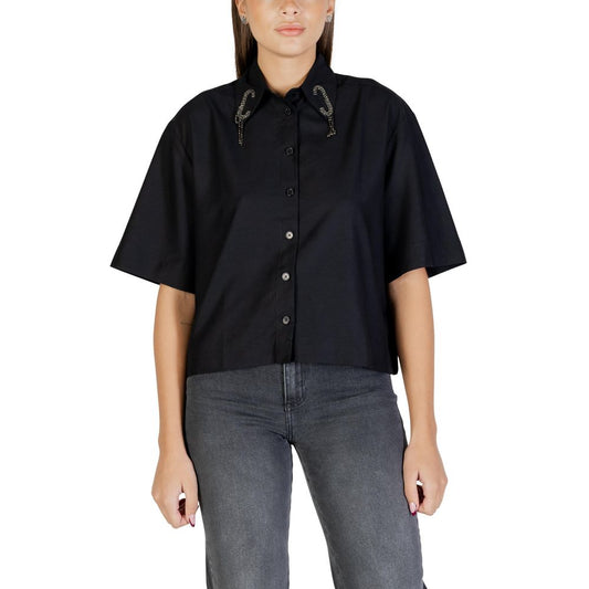 Shirt by Colcci for women in cotton modal & viscose black features an architectural silhouette with a refined short-sleeve and elegant for a architectural look.