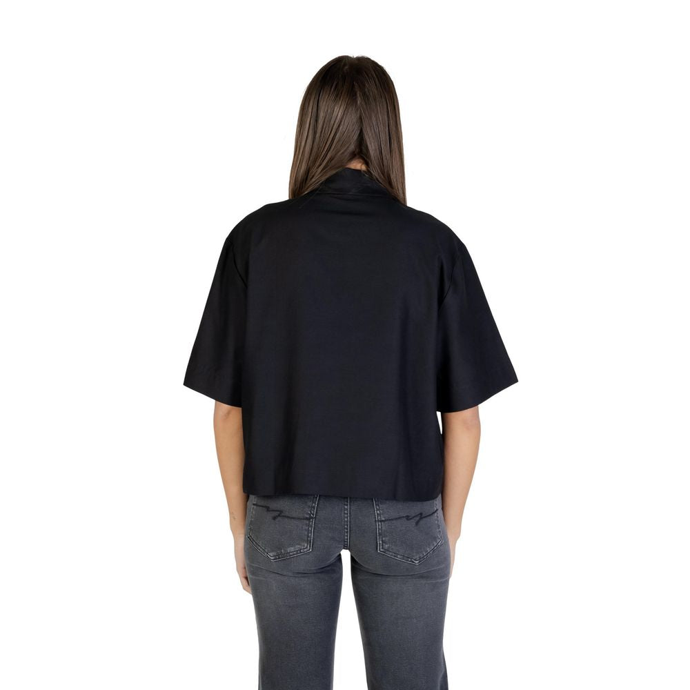 Shirt by Colcci for women in cotton modal & viscose black features an polished silhouette, showcasing a sophisticated and detail for a truly polished finish.