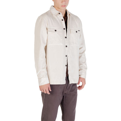 Shirt by Gianni Lupo for men in polyester cotton corduroy cream showcases a sharp silhouette, elegantly detailed with a sharp and sharp .
