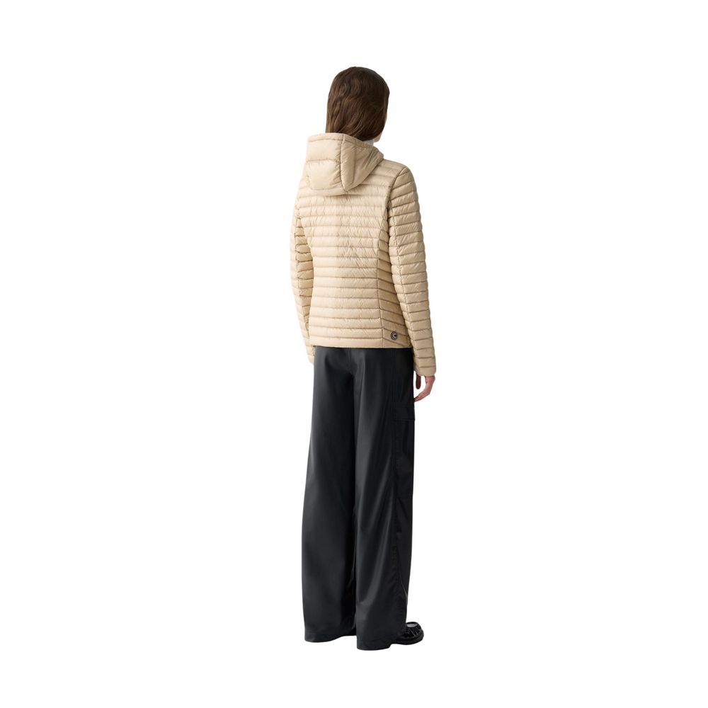 Hooded Overcoat by Colmar Originals for women in polyamide beige showcases a enveloping silhouette, detailed with distinctive lightweight, pockets, hooded & insulated and a enveloping hooded neckline.