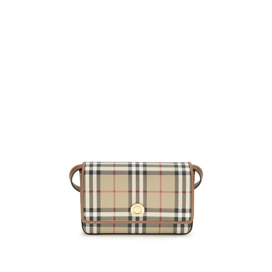 Wallet by Burberry for women in pvc tu polyurethane & cotton canvas beige & patterned showcases a discerning silhouette, artfully capturing the essence of Hampshire PVC TU Polyurethane & Cotton Canvas Wallet with its functional .