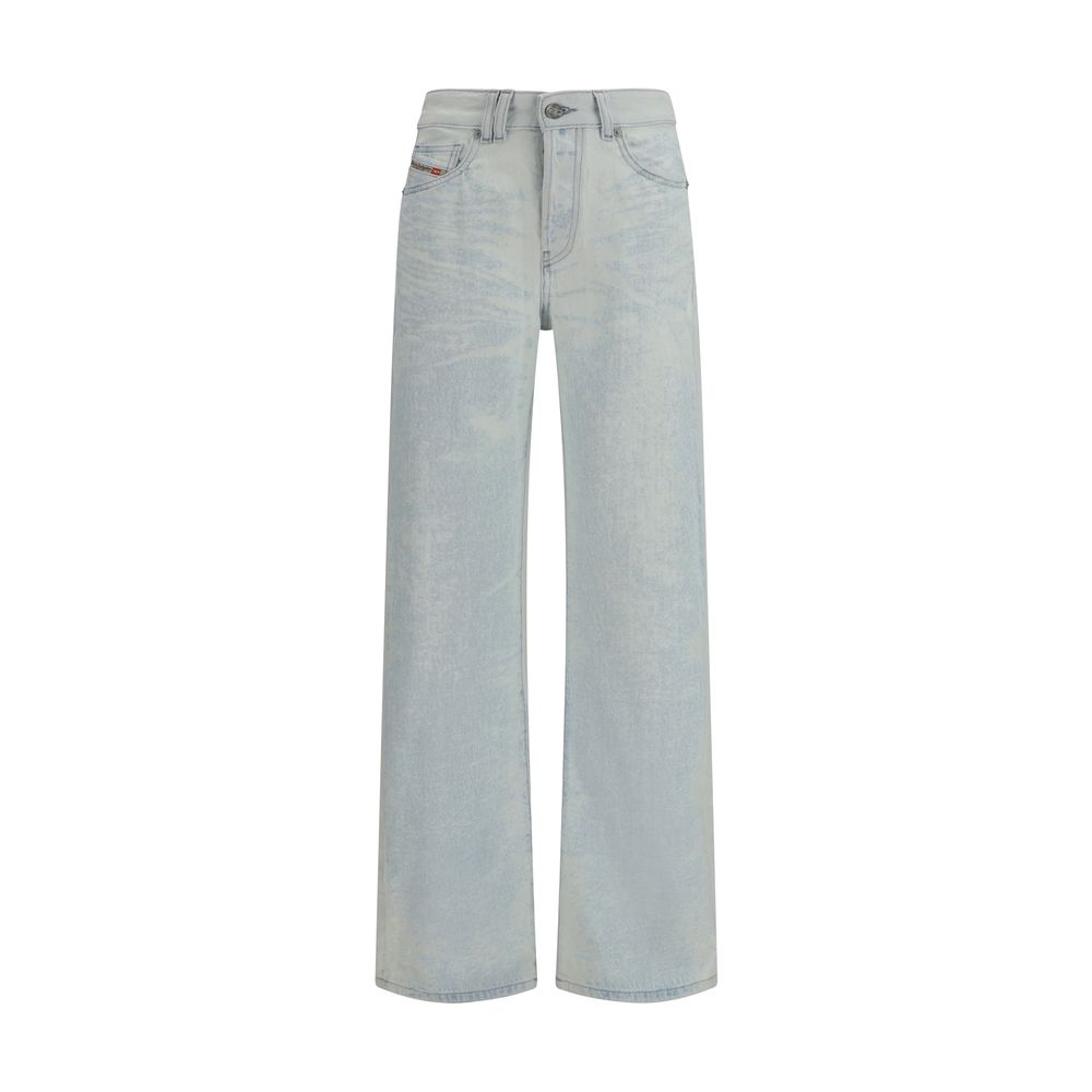 Jeans by Diesel for women in denim cotton blue features a polished silhouette with a polished straight-leg & regular-fit, reaching a polished long and finished with a polished high rise.