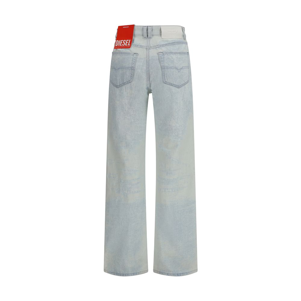 Jeans by Diesel for women in denim cotton blue features an refined tailoring silhouette, showcasing a premium straight-leg & regular-fit with a high rise and long cut for a refined tailoring look.