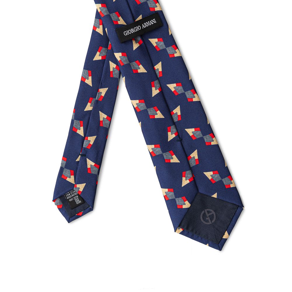 Necktie by Giorgio Armani for men in silk blue, patterned & jacquard features a distinguished silhouette, artfully capturing the essence of the distinguished Silk Necktie design for a sophisticated look.