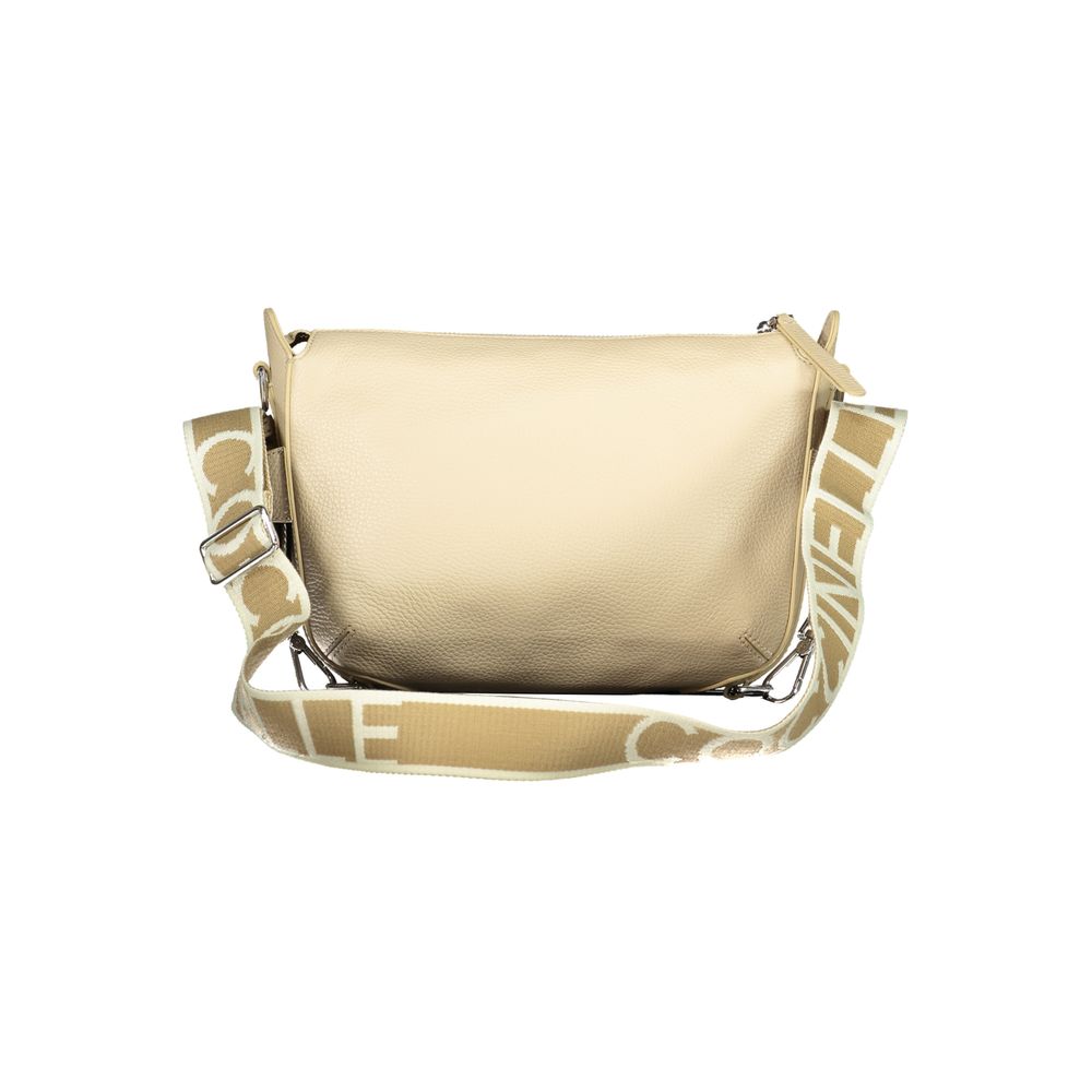 This Evening Handbag by Coccinelle for women in leather and beige presents a sculptural silhouette featuring a secure , ample , and versatile for a sculptural finish.