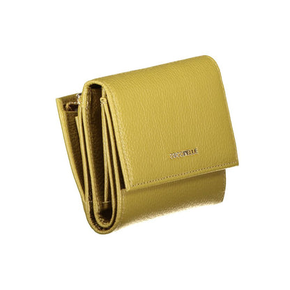 Wallet by Coccinelle for women in leather green showcases a discerning silhouette, artfully capturing the essence of Heart Leather Wallet with its functional .
