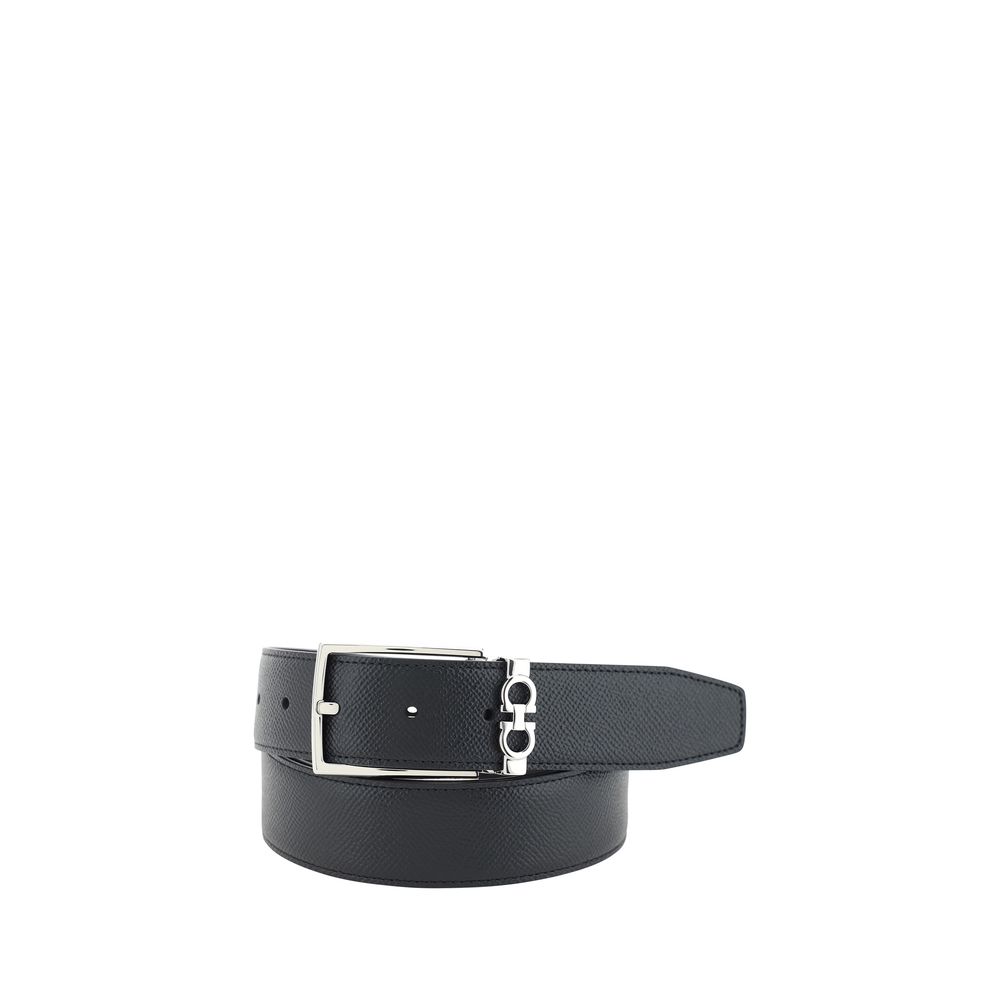 Belt by Ferragamo for men in grained bos taurus calf leather black features a artisanal-chic design, artfully capturing the essence of the Gancini Grained Bos Taurus Calf Leather Belt with a artisanal-chic finish.