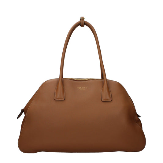 Shoulder Bag by Prada for women in leather brown features a effortless sophistication silhouette, secured by a with ample and versatile shoulder-strap for a effortless sophistication finish.
