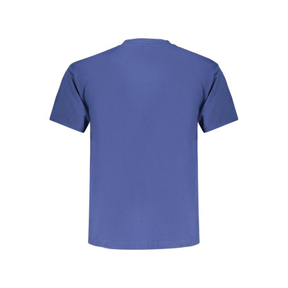 T-Shirt by Vans for men in cotton blue & print showcases a dramatic silhouette, elegantly detailed with a dramatic and for a truly dramatic finish.