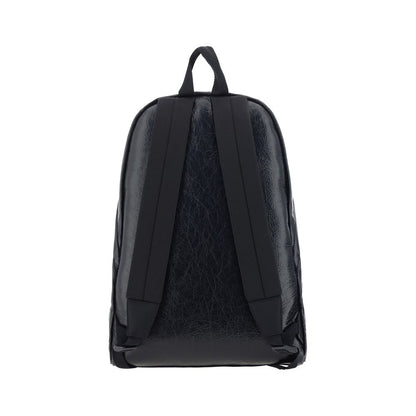 Backpack by Balenciaga for men in bos taurus calfskin leather black features a utilitarian chic Explorer Bos Taurus Calfskin Leather Backpack design with a secure zipper, ample , and versatile handle, backpack-strap & adjustable-strap for a utilitarian chic finish.