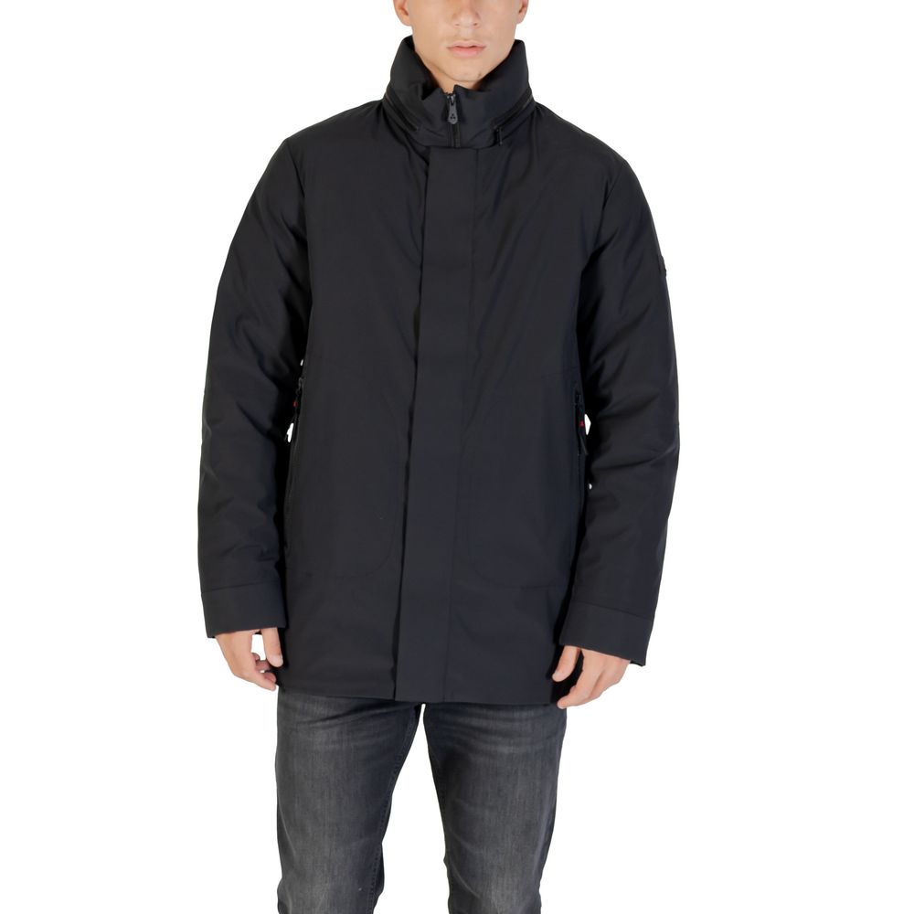 Parka by Peuterey for men in stretch polyester black features a modern silhouette, showcasing a sophisticated high-collar neckline and premium pockets for a truly modern finish.