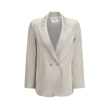 This Blazer by Forte_Forte for women in polyester cotton linen & lurex natural & silver presents a tailored silhouette, meticulously tailored with a tailored and distinctive for a tailored finish.