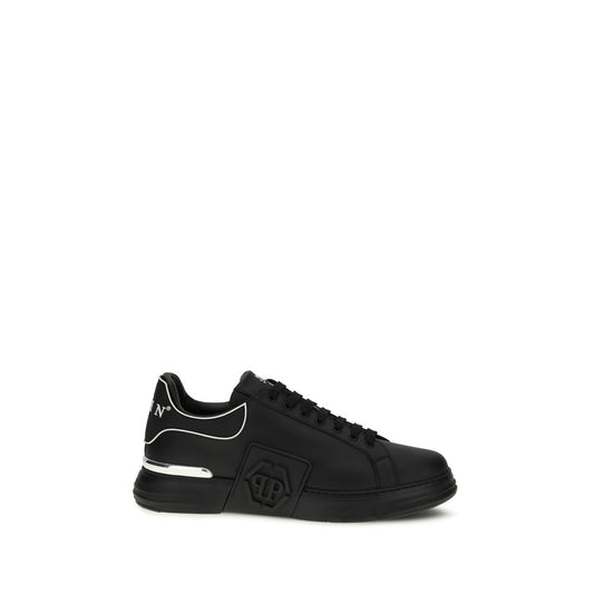 Sneakers by Philipp Plein for men in bos taurus calf leather black features a chic design, perfectly showcasing the chic low-top style of this Men's Low Top Bos Taurus Calf Leather Sneakers.