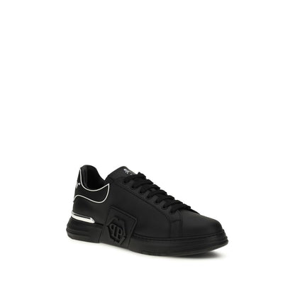 Sneakers by Philipp Plein for men in bos taurus calf leather black presents a sumptuous silhouette, artfully capturing the essence of the Men's Low Top Bos Taurus Calf Leather Sneakers with its sumptuous low-top style design.