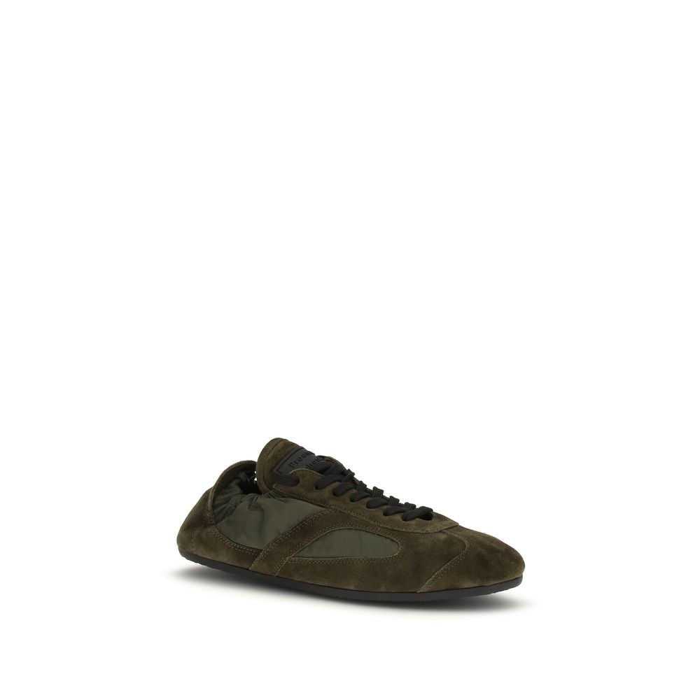 Sneakers by Proenza Schouler for women in bos taurus suede calf leather & nylon bicolour & silver presents a impeccable silhouette as Track Women's Low Top Bos Taurus Suede Calf Leather & Nylon Sneakers, expertly defined by a impeccable low-top style for a impeccable, high-fashion look.