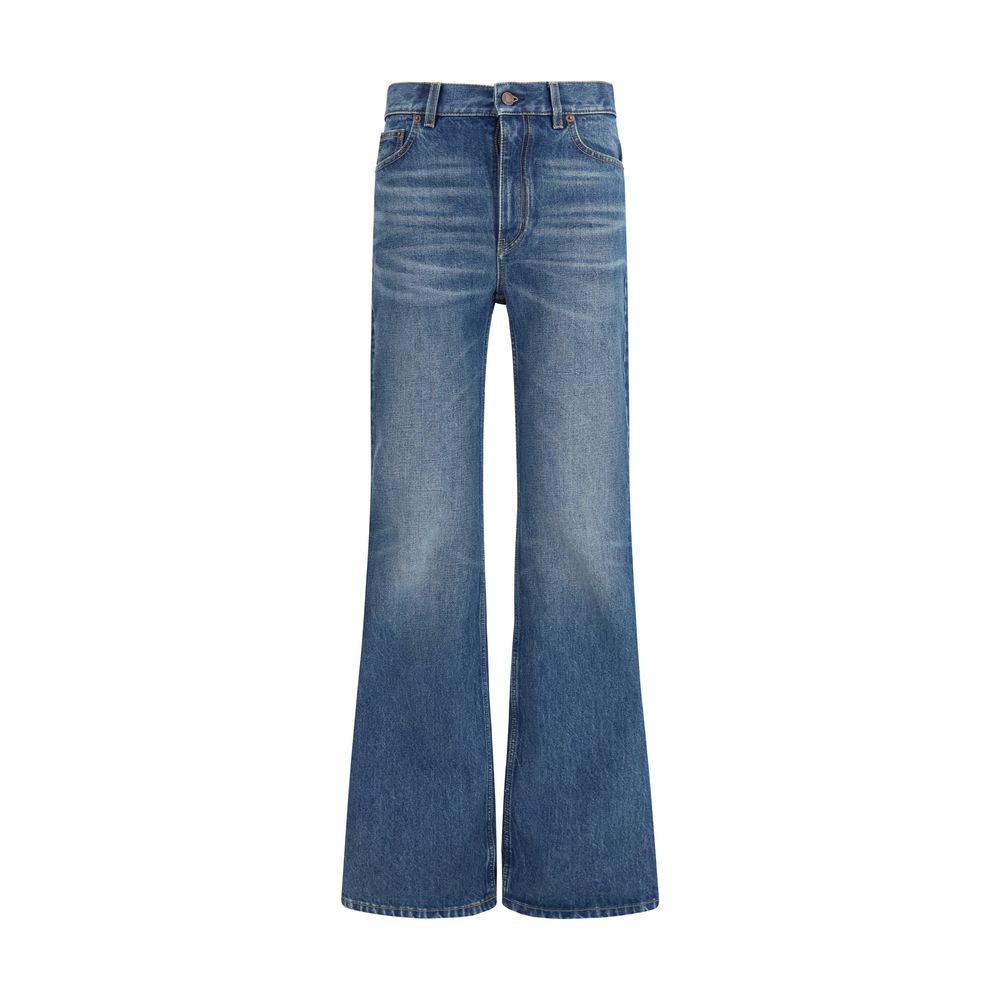 Jeans by Chloé for women in organic denim cotton & leather blue features an refined tailoring silhouette, showcasing a premium flared & regular-fit with a and long cut for a refined tailoring look.