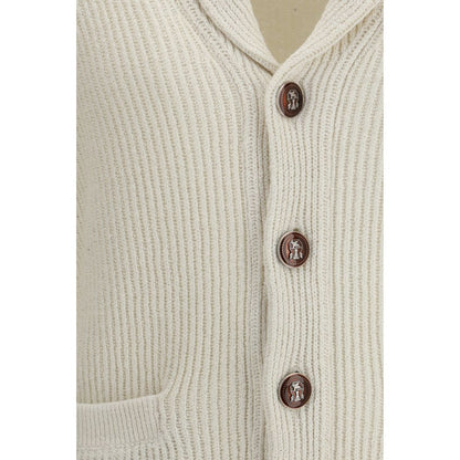 Cardigan by Brunello Cucinelli for men in cotton beige features an impeccable silhouette, showcasing a sophisticated and detail for a truly impeccable finish.