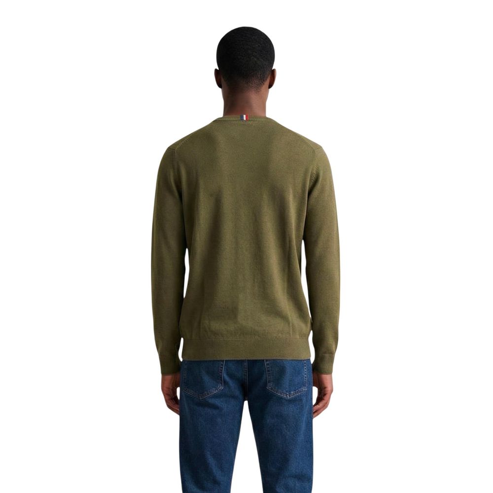 Sweatshirt by U.S. POLO ASSN. for men in cashmere cotton blend green features an enviable silhouette, showcasing a premium and refined v-neck neckline for a truly enviable finish.