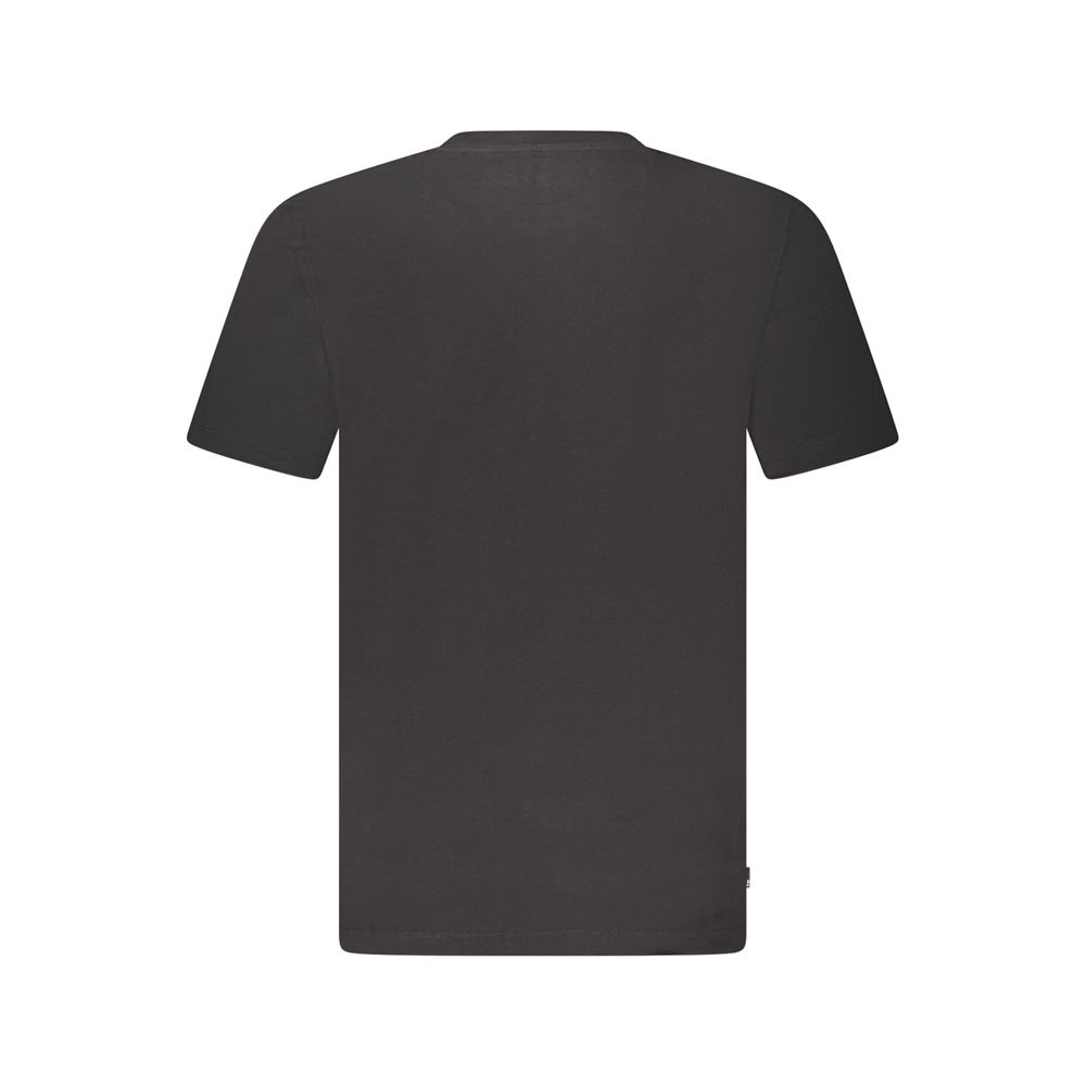 T-Shirt by Timberland for men in organic cotton black showcases a fashionable silhouette, elegantly detailed with a fashionable and crew neckline for a sophisticated, high-fashion look.