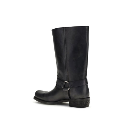 Ankle Biker Boots by Golden Goose for women in bos taurus calf leather black features an avant-garde Women's Bos Taurus Calf Leather Ankle Biker Boots silhouette, defined by a sophisticated and a avant-garde square toe style.