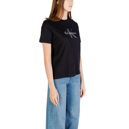 T-Shirt by Calvin Klein Jeans for women in cotton black showcases a unassuming silhouette, artfully detailed with a refined and unassuming for a sophisticated, contemporary look.