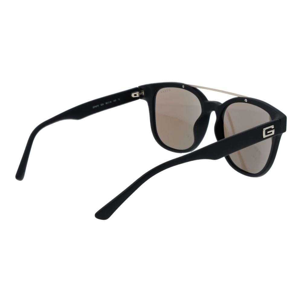 Sunglasses by Guess for men in plastic and black featuring an opulent full-rim square frame design with a sophisticated black coloured frame finish and high-performance non-polarized category-3-dark-tint lens.