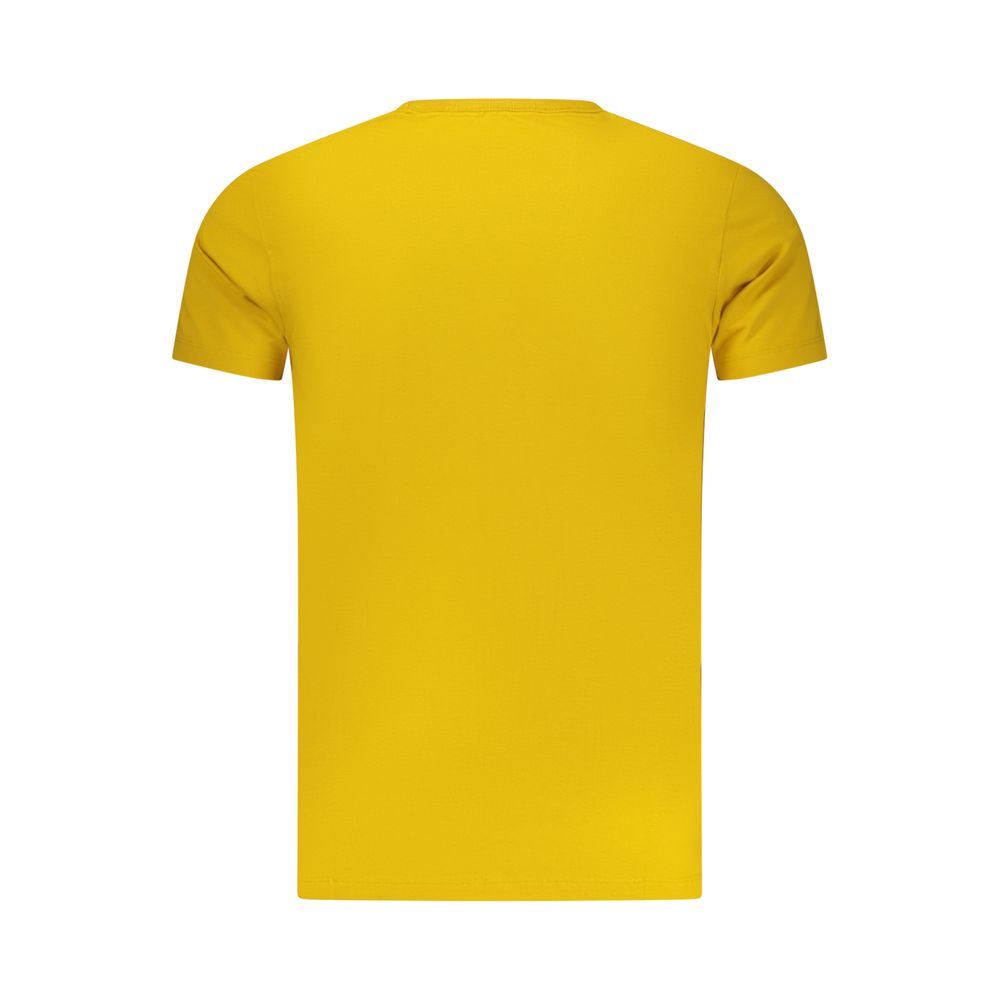 T-Shirt by Pepe Jeans for men in stretch cotton yellow features an edgy silhouette, meticulously detailed with a sophisticated and for a truly edgy finish.