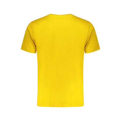 T-Shirt by Pepe Jeans for men in cotton yellow & print showcases a dramatic silhouette, elegantly detailed with a dramatic and for a truly dramatic finish.