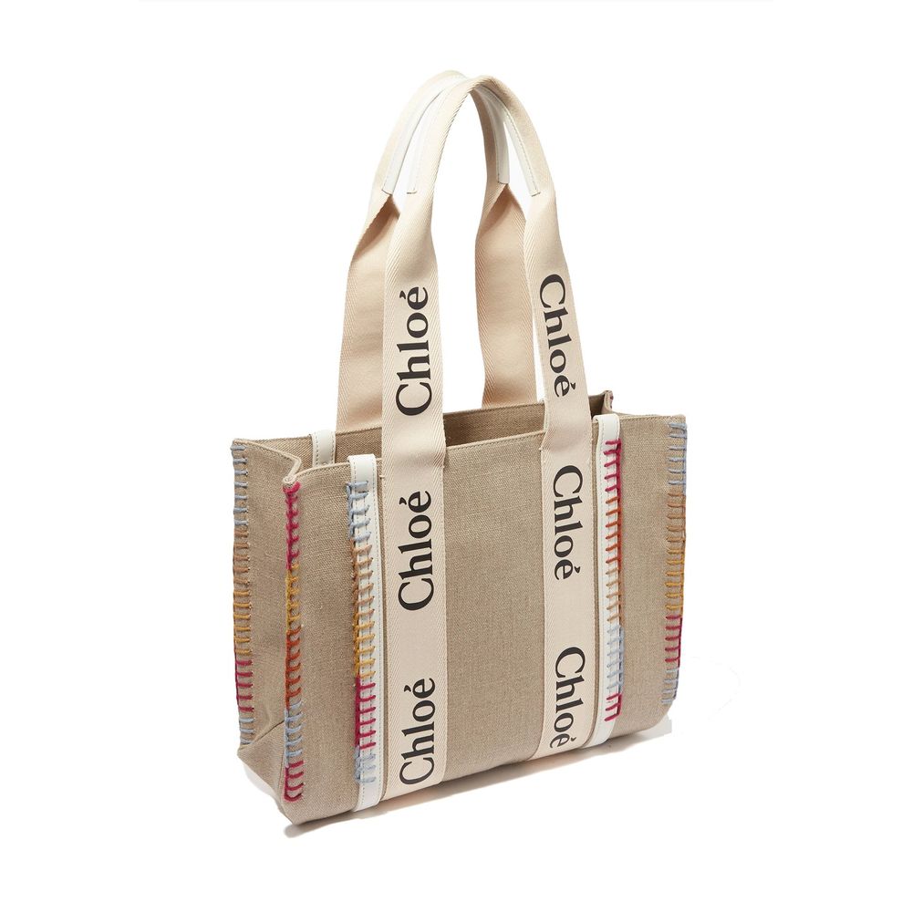 Large Tote Bag by Chloé for women in calfskin leather beige features an jet-set Calfskin Leather Large Tote Bag design with a secure , ample , and versatile handle for an jet-set finish.